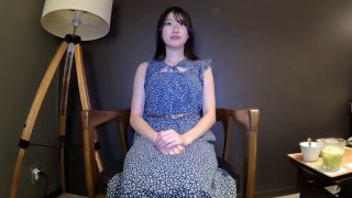 丰满少妇小树林里和网友啪啪 没穿衣服站立被操 大声呻吟